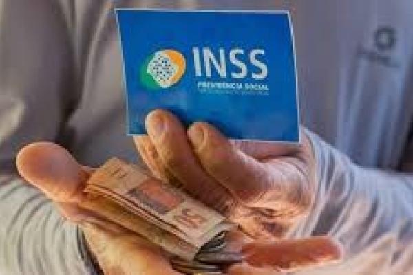 Governo Federal antecipa 13º do INSS: veja calendário de pagamento para aposentados e pensionistas